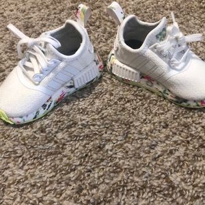 Adidas Size 5 NMDs tennis shoes (smoke free pet friendly)